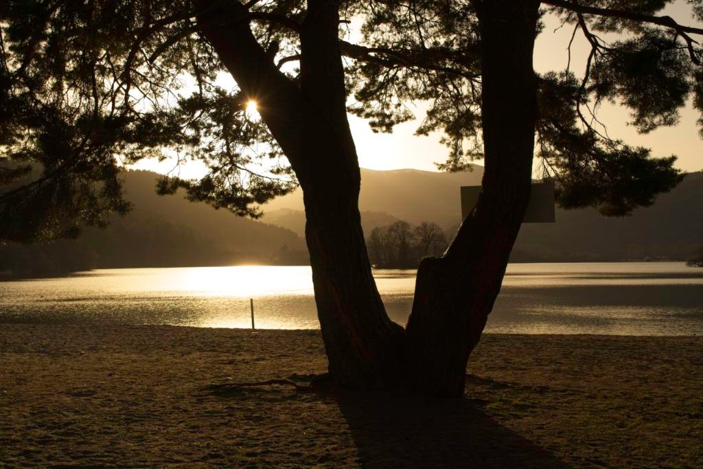 Coucher de soleil lac chambon 63